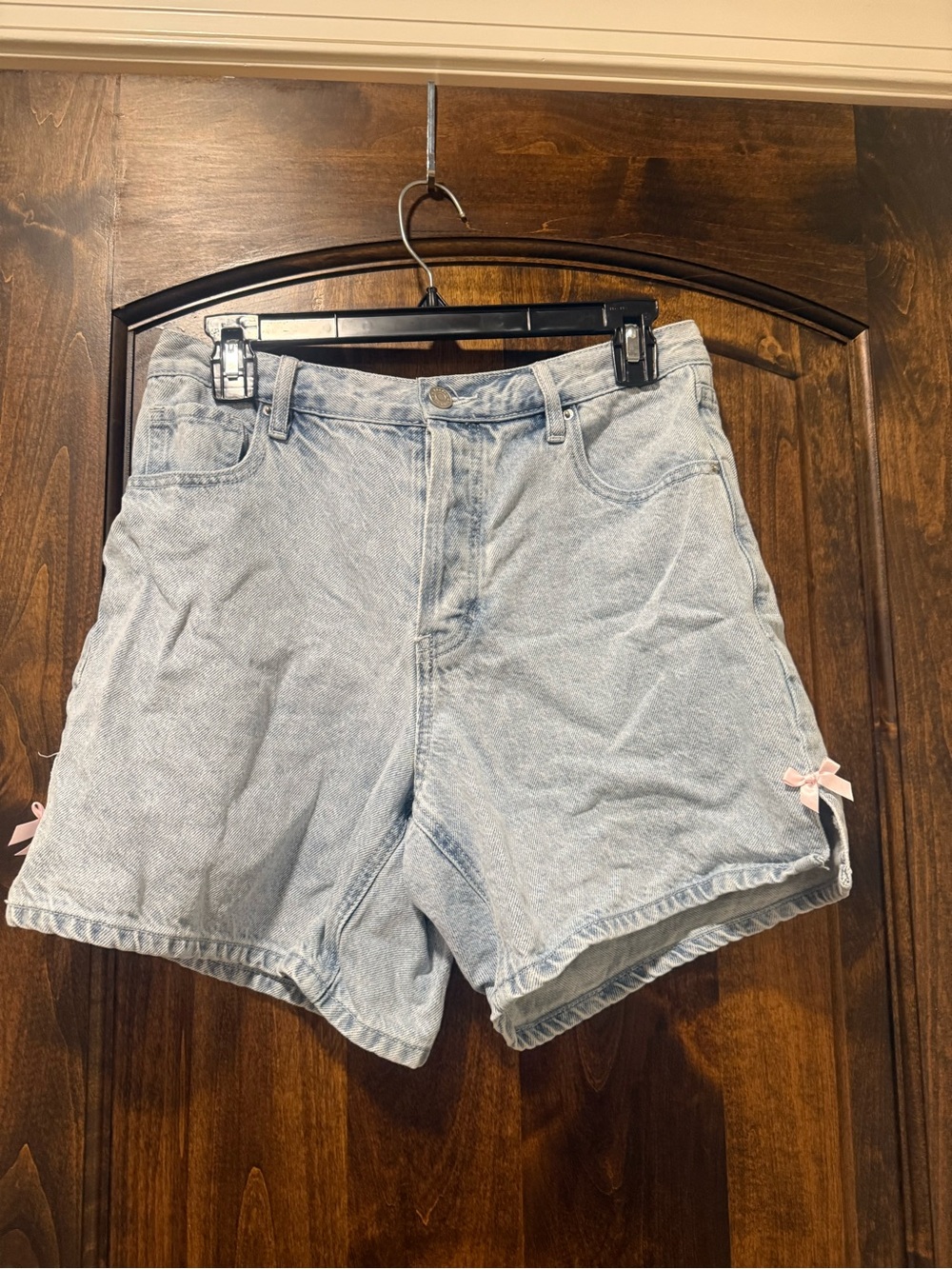 NEVER WORN PacSun Light Blue Denim Shorts with Pink Bow Accents